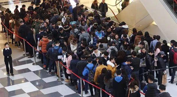 跨界、排队、限量……网红店跑赢市场的法则都有哪些……？