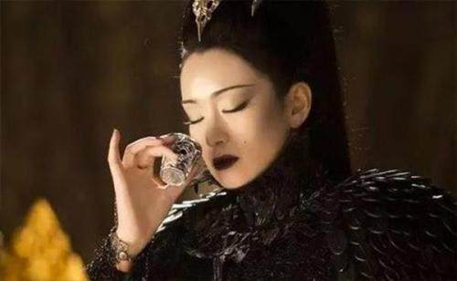 西游记三打白骨精主要讲的是什么,西游记三打白骨精为什么吸引人