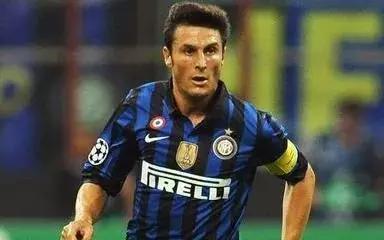 天下足球催泪文案c罗配乐,天下足球巴乔催泪文案