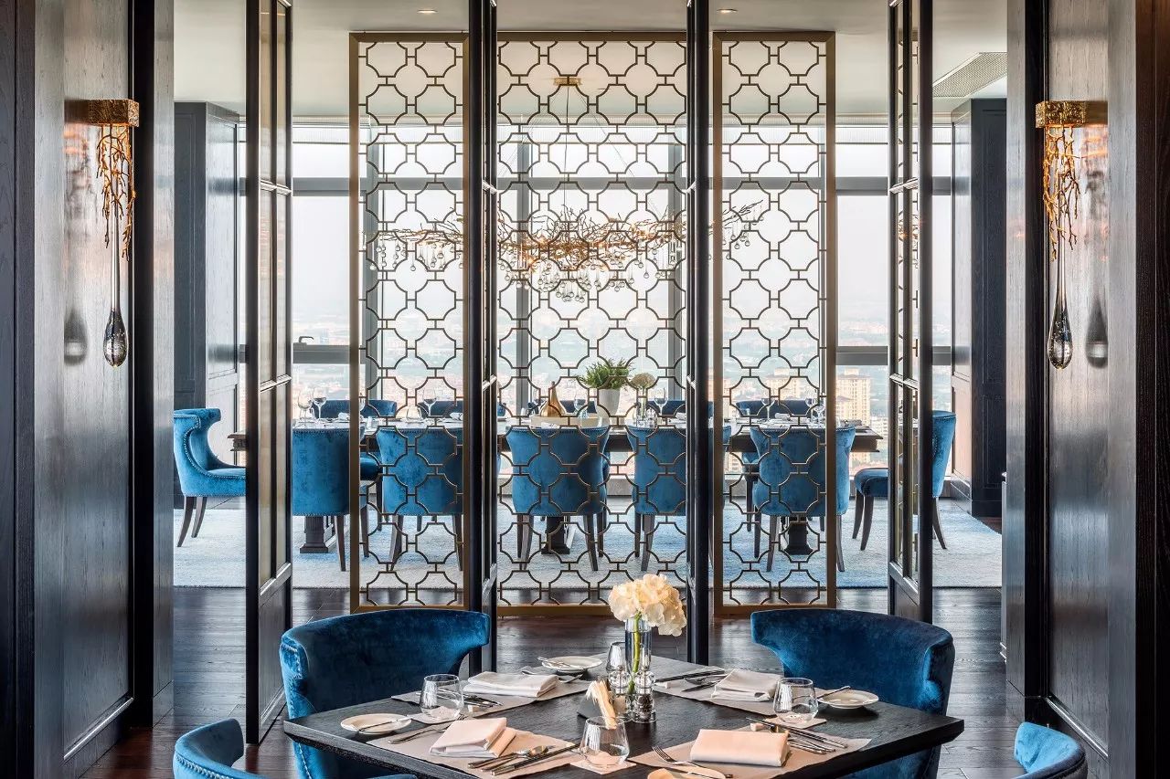 ccd香港郑中设计事务所待遇,ccd郑中设计环球中心