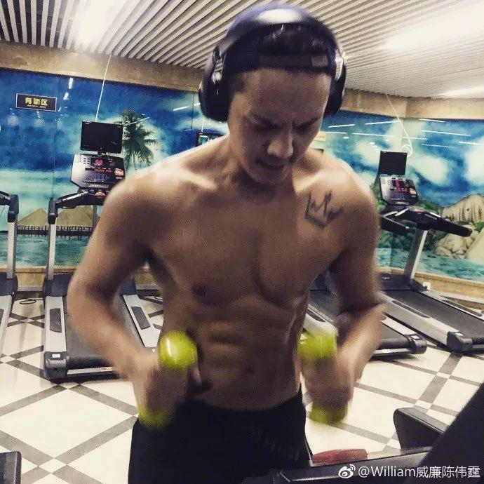 蕾哈娜solomon鞋,蕾哈娜的联名鞋子