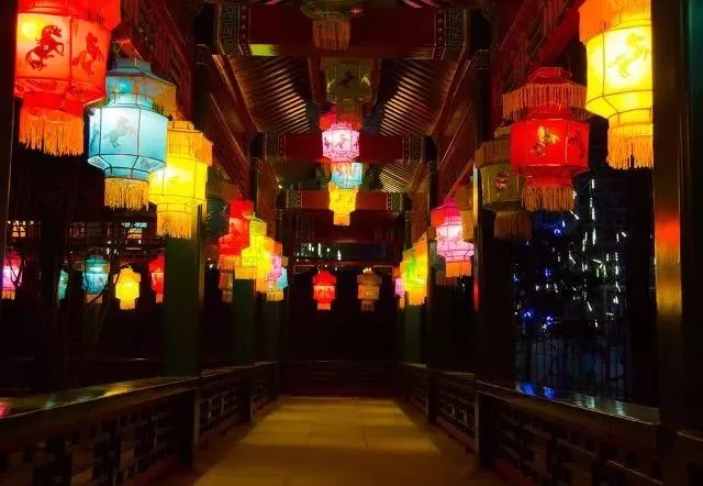 春节灯会好玩吗,元宵节灯会哪里好玩