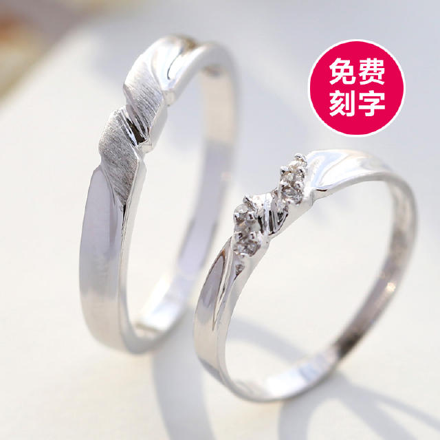 以前很想要一个戒指现在自己买了,去买一枚自己喜欢的戒指