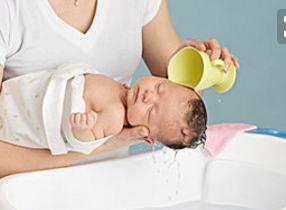 三岁宝宝头皮垢怎么清理,三个月孩子头上的脏东西怎么清理