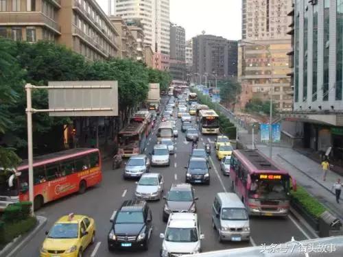 川a返程高峰预测,川a大军返城堵车图片