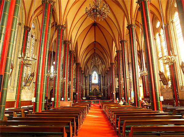 北京最盛大的西式婚礼,教堂举办一场庄重而浪漫的婚礼