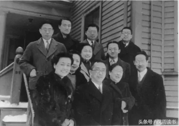 民国最朋克夫妻我老公抽烟爆粗玩女儿但他是个天才