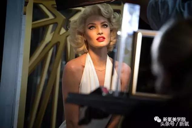 赫本与梦露为何命运差别大,梦露和赫本哪个更美