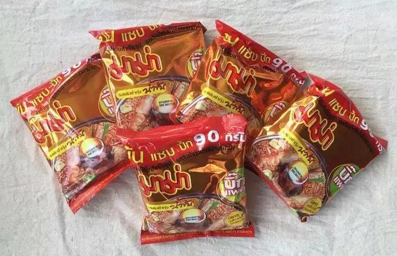 西双版纳进口泰国零食,泰国零食很像蔓越莓干