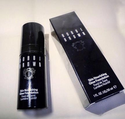 花西子气垫粉底液如何挑选色号,雅诗兰黛白金粉底液色号挑选