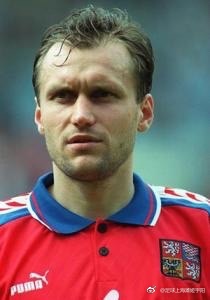 王健林对中国足球充满希望,王健林对中国足球的发展从不吝啬