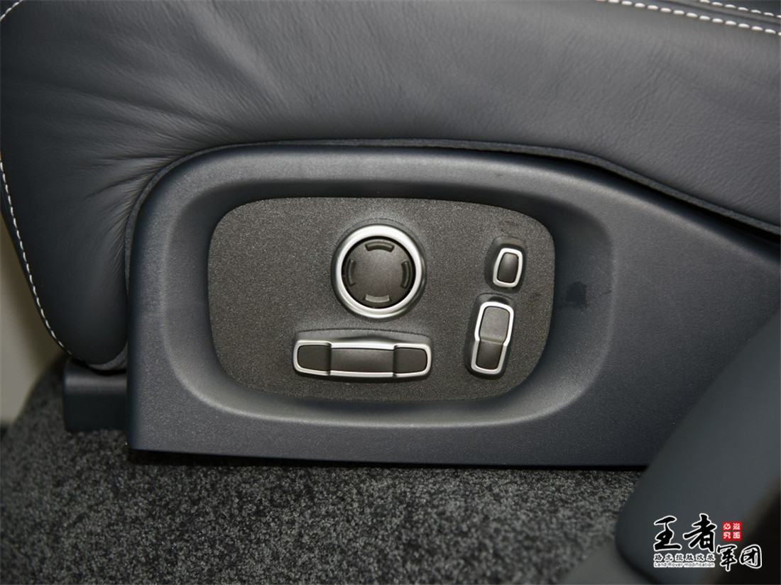 17年路虎揽胜尊崇创世四座,路虎揽胜尊崇创世加长落地价