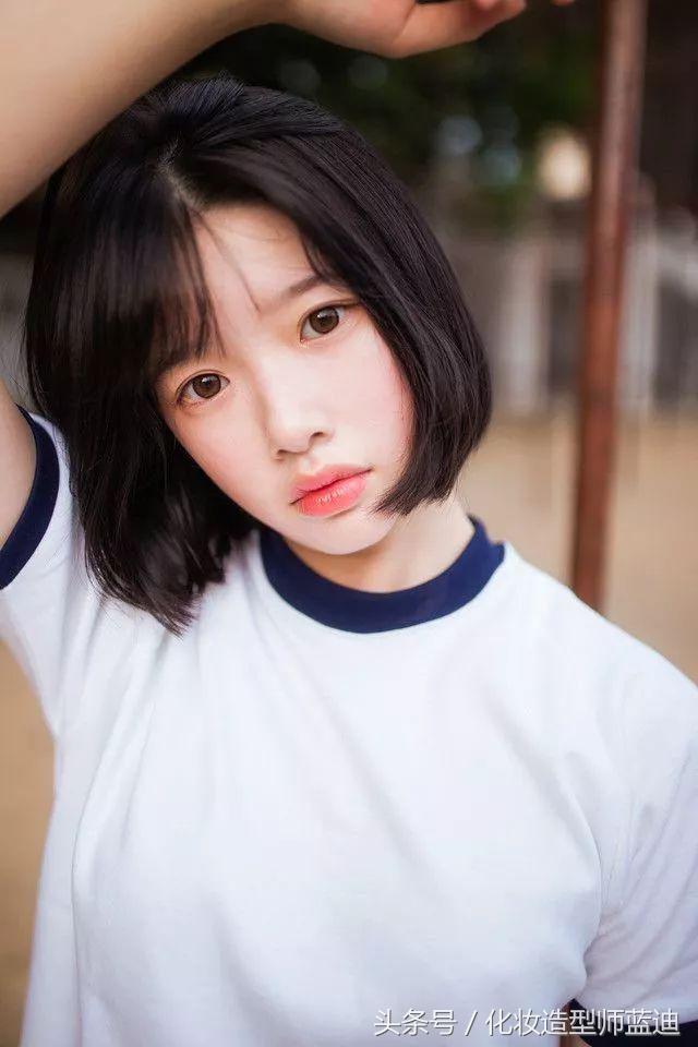 内扣美发造型短发,短发泡面头扎发发型