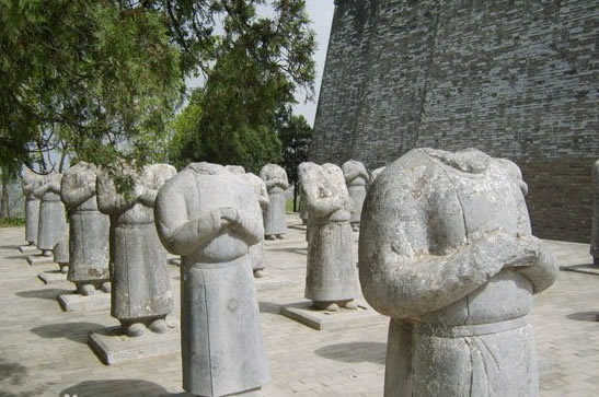 皇帝养后宫三千佳丽要花多少钱,古代皇帝后宫三千佳丽怎么处理