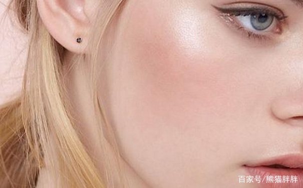 闭口肤质怎么改善,长闭口的正确消除方法