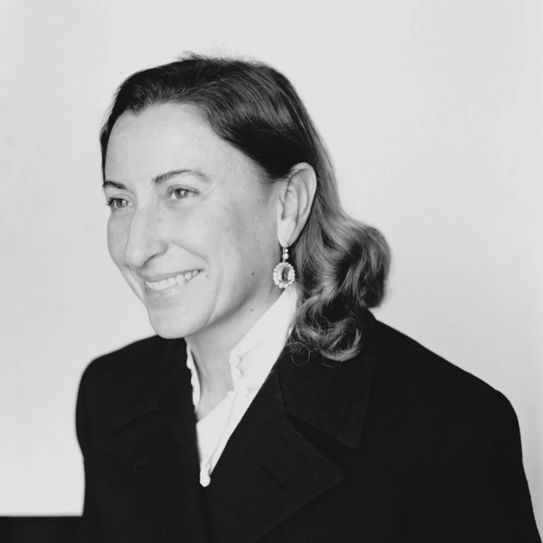 prada普拉达现在的意义,prada墙裂解析