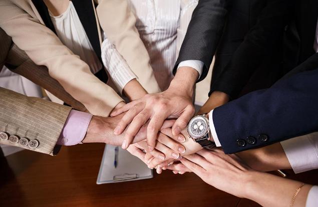 属龙的贵人是,属龙人是属马人的贵人吗