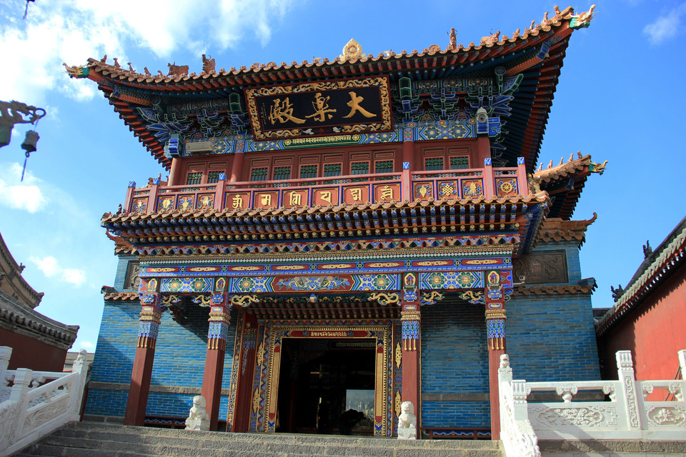 每年正月十五，内蒙古草原两千多座寺庙会同时跳这种神秘的祭祀舞