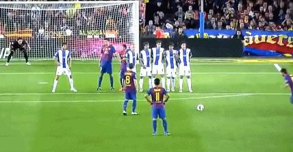 梅西十大经典直接任意球破门,梅西任意球和c罗任意球