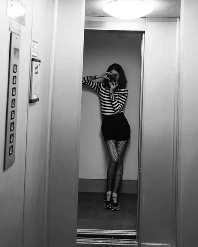 教你一招简单拍出漂亮的自拍照,如何拍出好看的自拍照