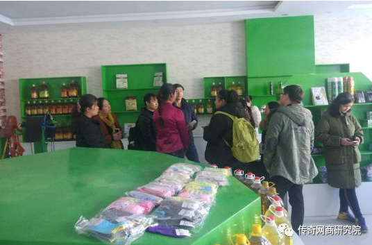 巾帼不让须眉,用心经营服务至上--尼勒克优秀服务站长蒙达