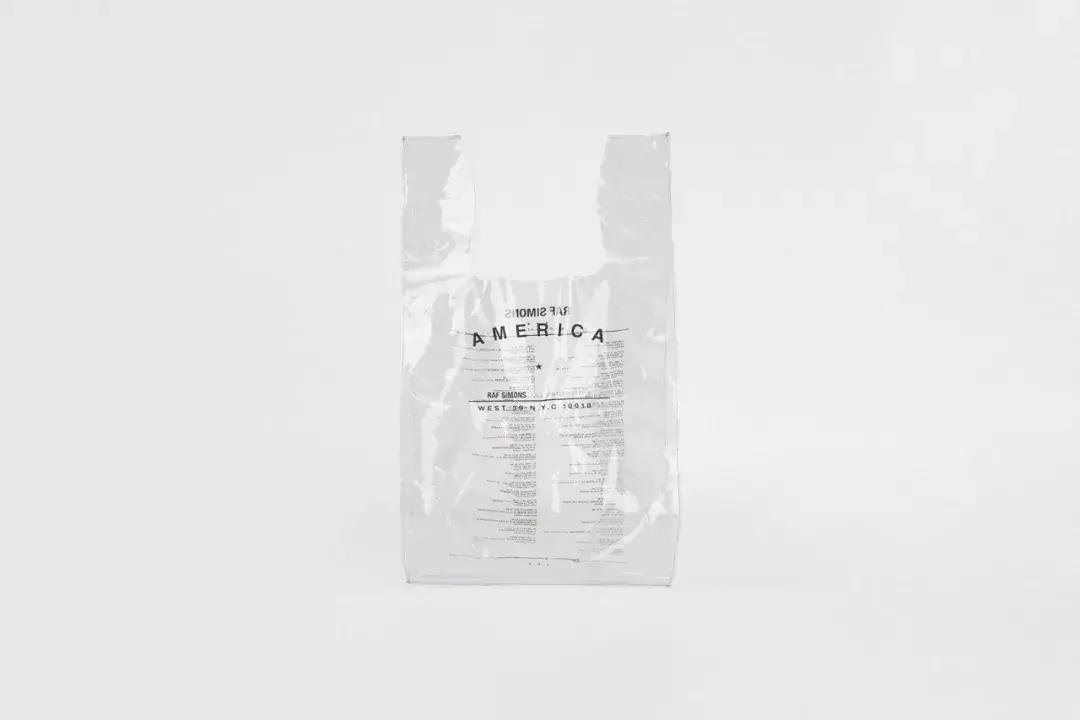 贫穷限制了我的想象力好怕被骗,贫穷又一次限制了我的想象