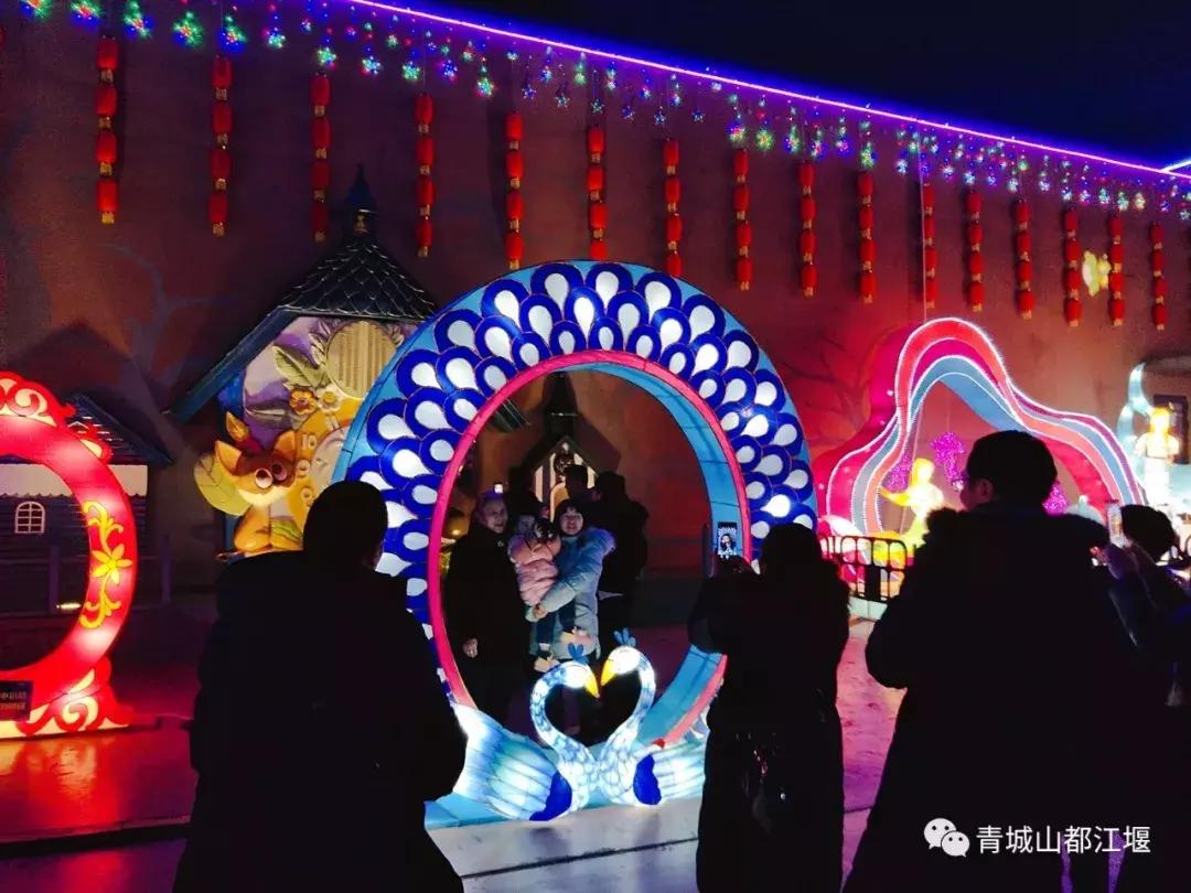 正月十五元宵去哪儿闹?到都江堰来一场美轮美奂的赏灯之旅~凑完这场热闹,年才算过完!