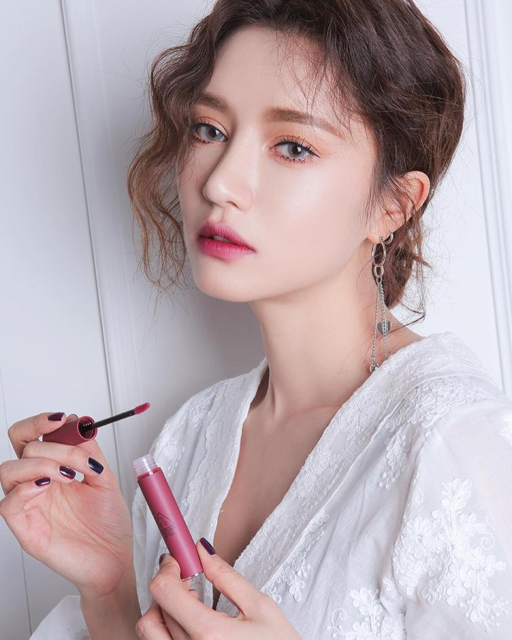 狠狠烧过钱包的彩妆们又出新色，甜蜜的负荷就是这么一回事吧！