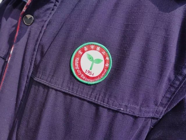 宜昌高中校服大全,宜昌哪个高中校服是红灰秋季校服