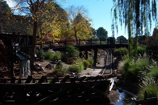 春天没能一起放风筝夏天一起看海,春天去不去旅游