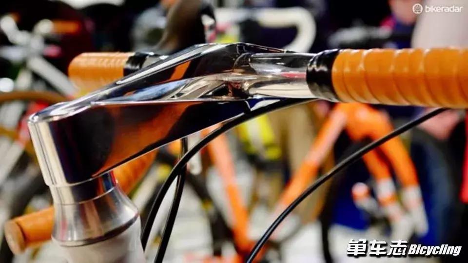 走马观花英文版,走马观花逛北京