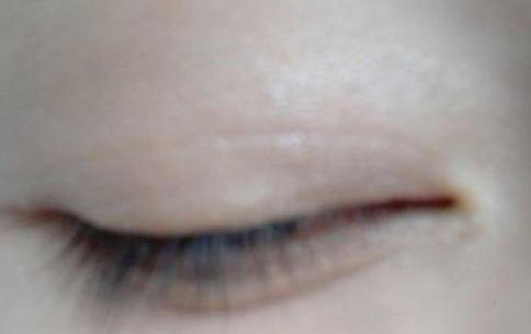 学会化清新淡妆，让你清凉一夏