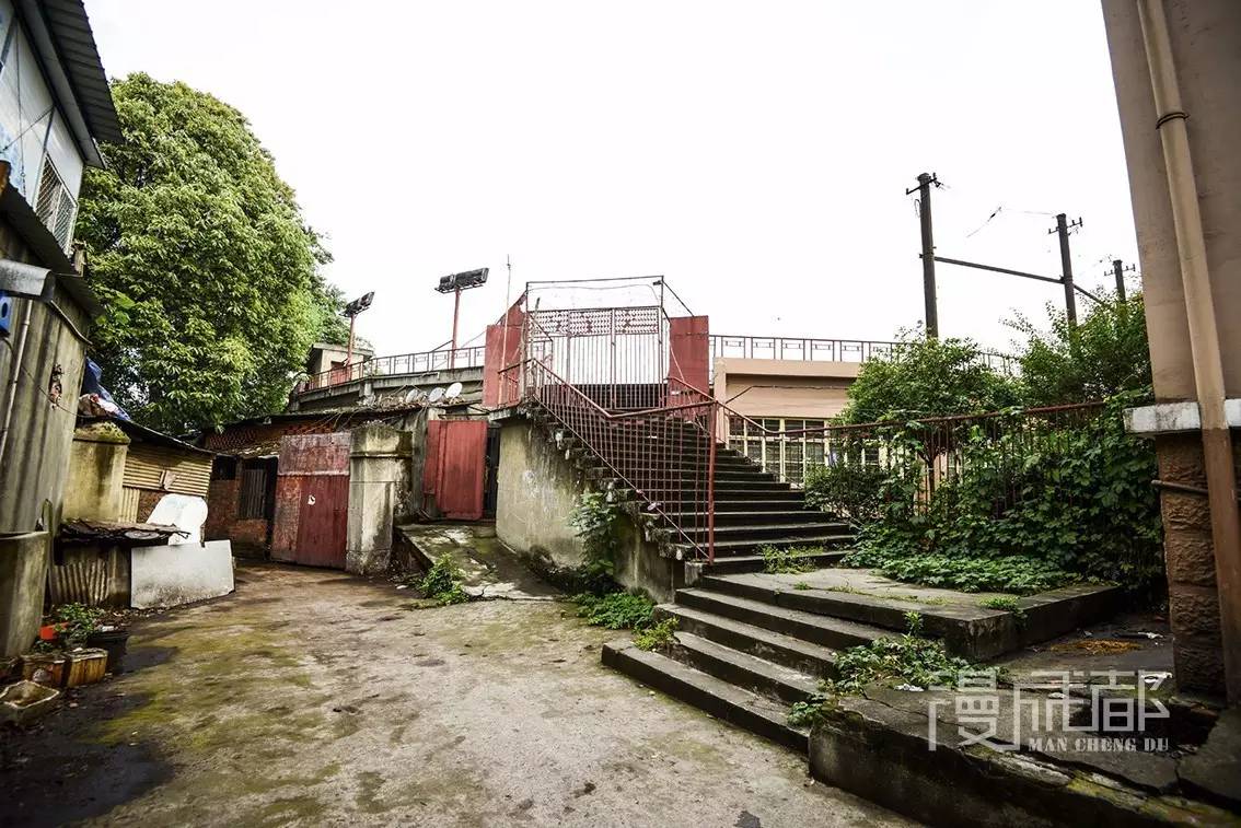 它们承载好多成都人的记忆,让我们一起来保护这些老工业建筑吧!