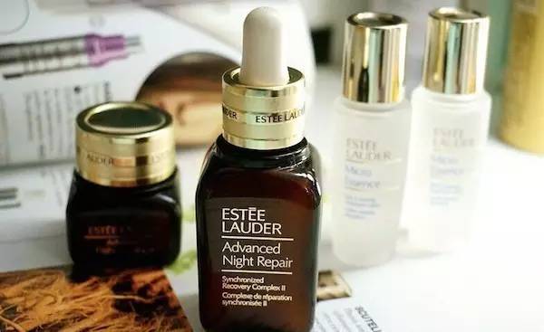 跟营销帖唱反调，这些鸡肋护肤品可以拔草了|逼格进阶指南