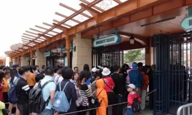 上海迪士尼一天亲身经历,迪士尼吓哭所有的孩子