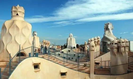 无所不能的巴塞罗那,巴塞罗那的与众不同