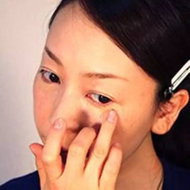 拍证件照心机妆,精致的证件照妆