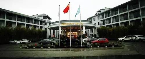 洛阳住哪个酒店好玩,洛阳酒店旅游攻略