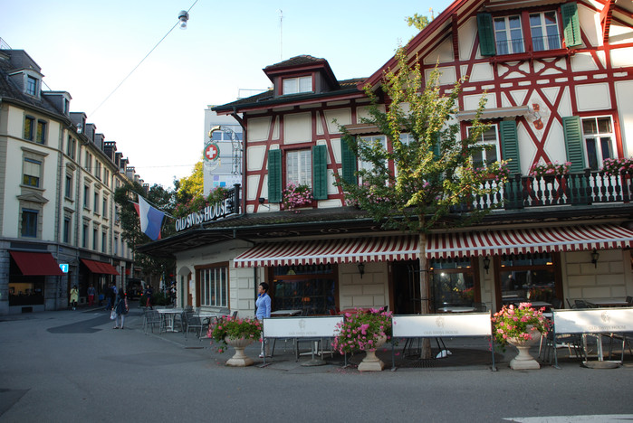 瑞士十日深度自驾游之六,湖光山色瑞士旅游