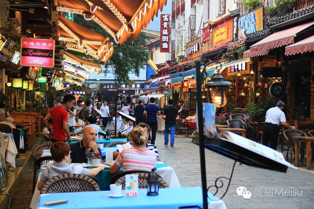 这3家长在山水里的美宿,连起了阳朔最精华的风光!