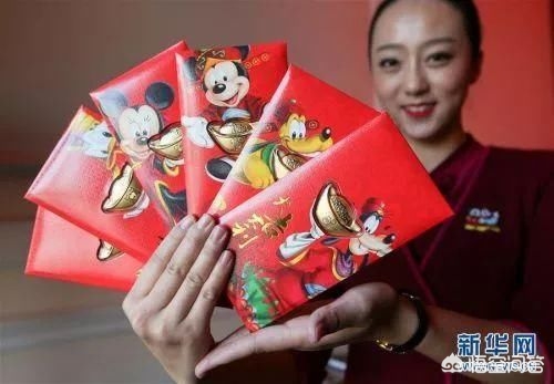 给领导红包领导不收怎么回话,给领导发红包不收也不说话怎么办