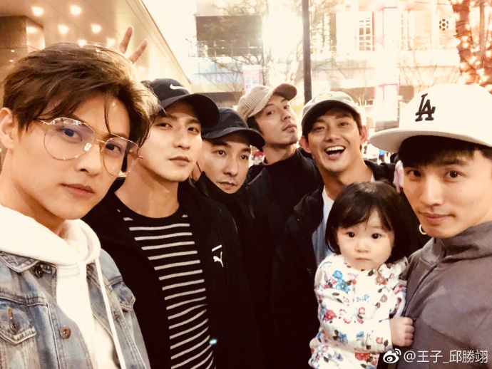 黑糖玛奇朵棒棒堂打篮球片段,棒棒堂组合和黑糖玛奇朵谈恋爱