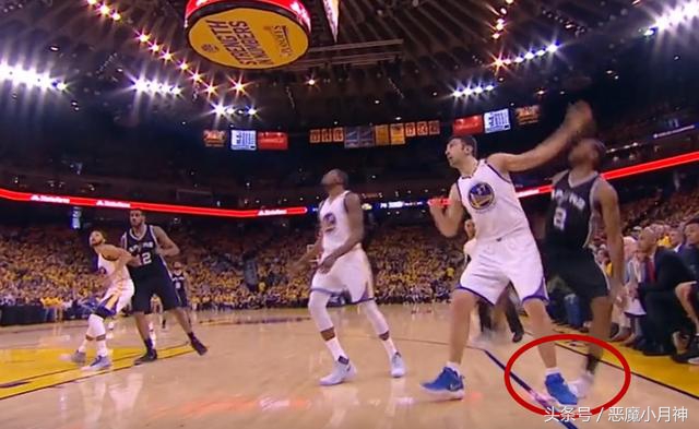 渣渣帕楚里亚垫脚伦纳德,渣渣帕楚里亚犯规集锦