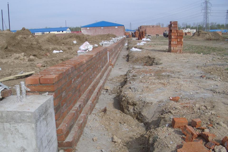 钢结构厂房天沟施工,钢结构厂房施工过程动画视频