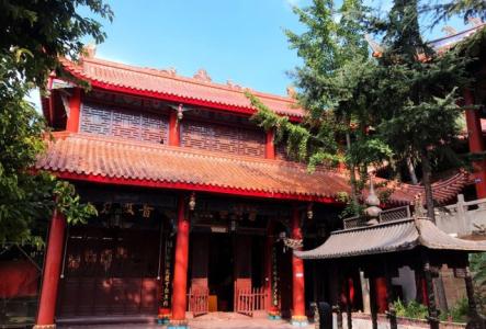 绵阳南山和东辰哪个好,绵阳南山全名叫什么