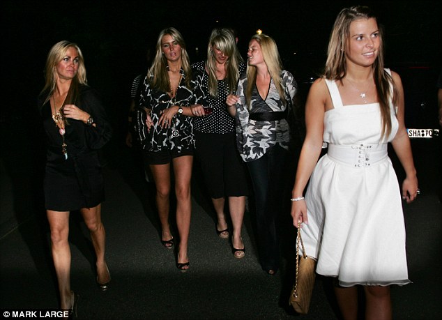 世界杯英格兰太太团来袭,世界杯英格兰太太团亮相