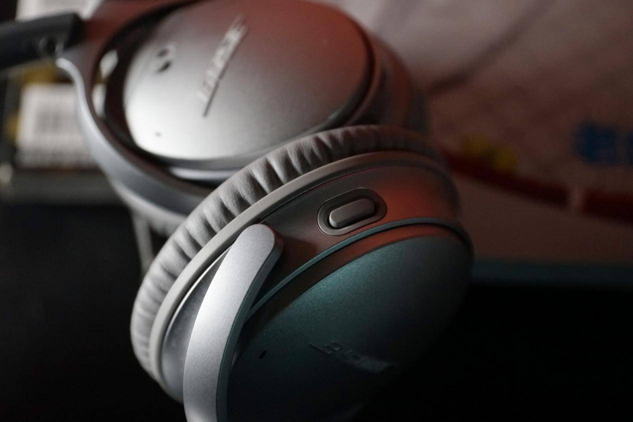 boseqc35二代耳机更新意义,出差带着耳机