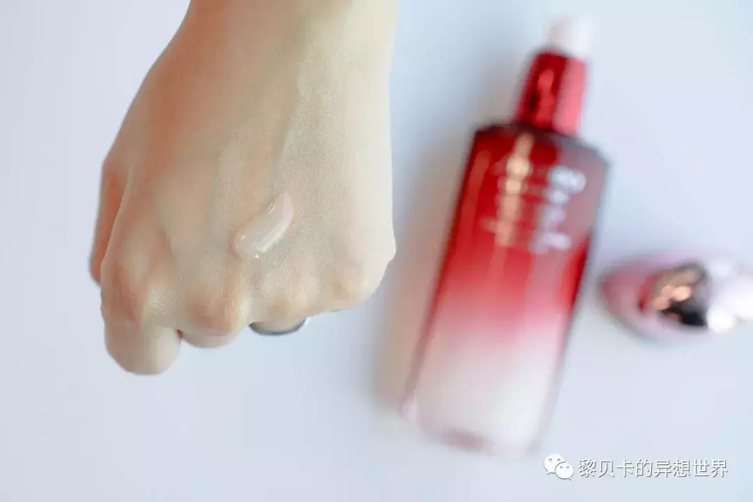 油痘皮肤毛孔粗大适合什么护肤品,毛孔粗出油长痘用什么大牌护肤品