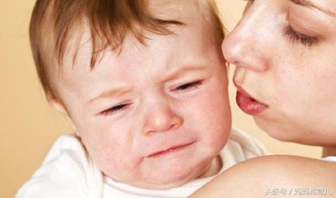 新生儿出现感冒症状该如何应对，方法得当是重点，以下几点帮助你