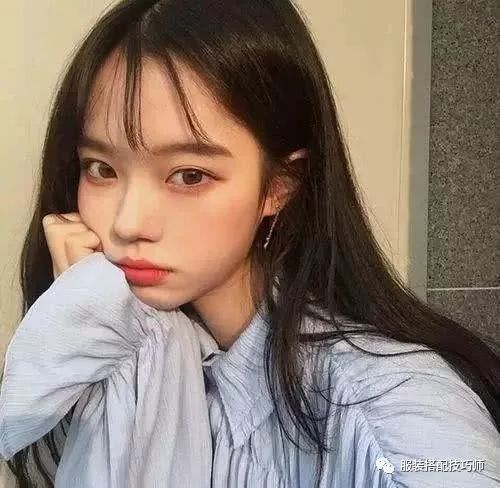 宽松服装拍照怎么摆姿势更自然,女生衣服穿搭拍照怎么摆pose